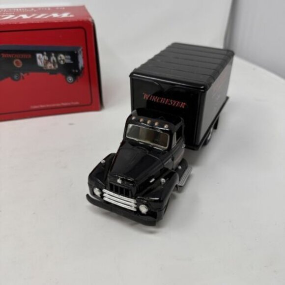 1994 First Gear WINCHESTER 1894-1994 Centennial Model '94 Replica Truck 18-1319 - Picture 3 of 7